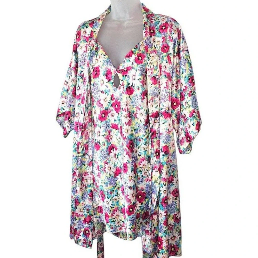 Morgan Taylor Intimates Floral Satin Robe and Nightgown Set Pink‎ P/S